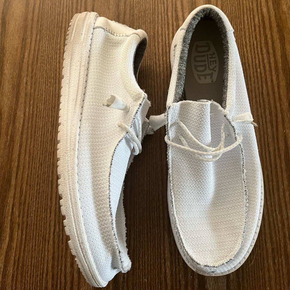 Hey Dude White Wally sport mesh size 14 Men’s